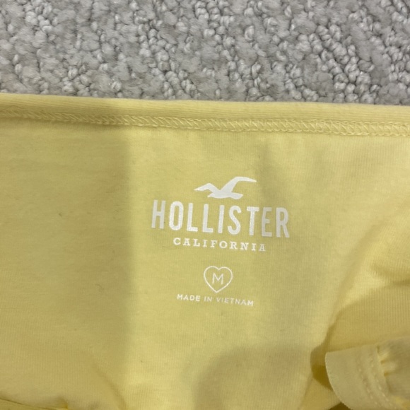 Hollister size medium yellow halter top - Picture 2 of 2